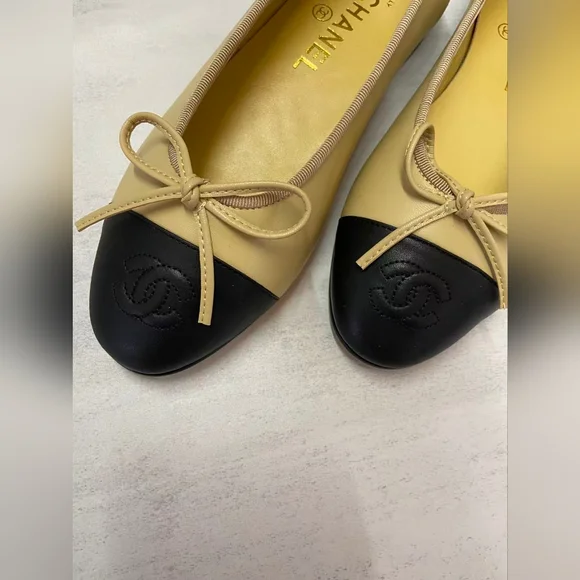Chanel Beige and Black Women's Ballet Flats - Picture 2 of 9